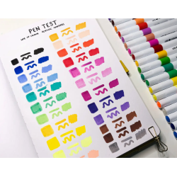 LOT DE 24 FEUTRES ACRYLIQUE