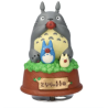 MON VOISIN TOTORO - Totoro joue de l'ocarina - Grande statue musicale